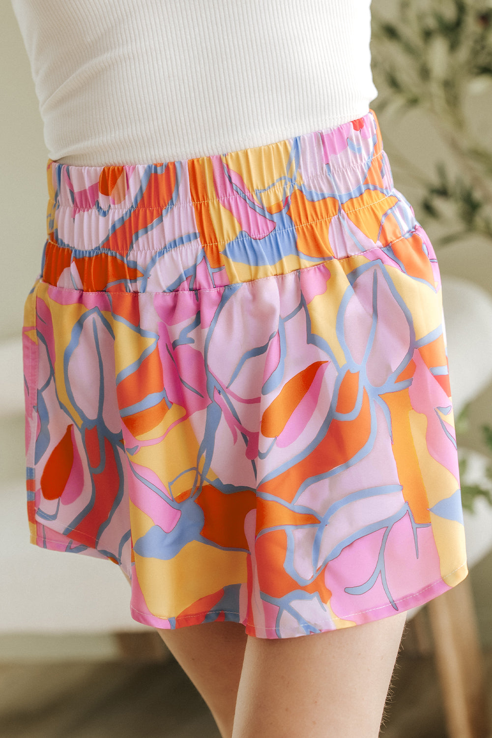 Grüne Freizeitshorts mit abstraktem Print, Gesmokte Taille Casual Sommermode