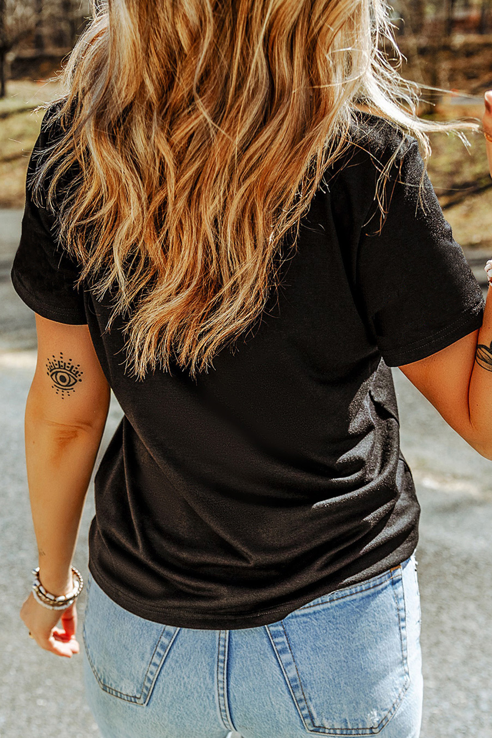 Schwarzes Valentinstags-T-Shirt, Rundhalsausschnitt, Herz-Pailletten