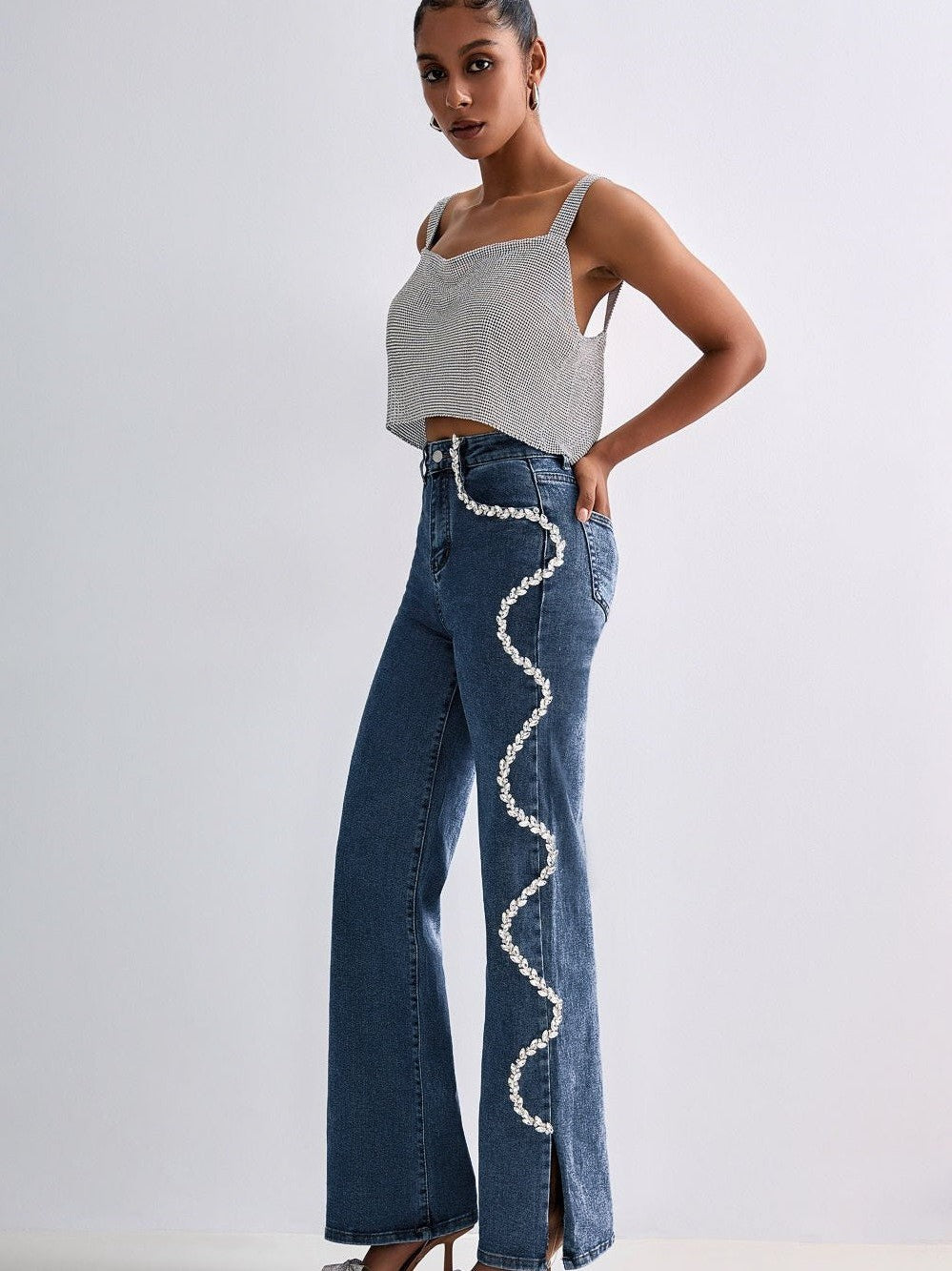 Hohe Taillierte Weitbeinjeans für Damen mit Strassverzierungen im klassischen Denim-4