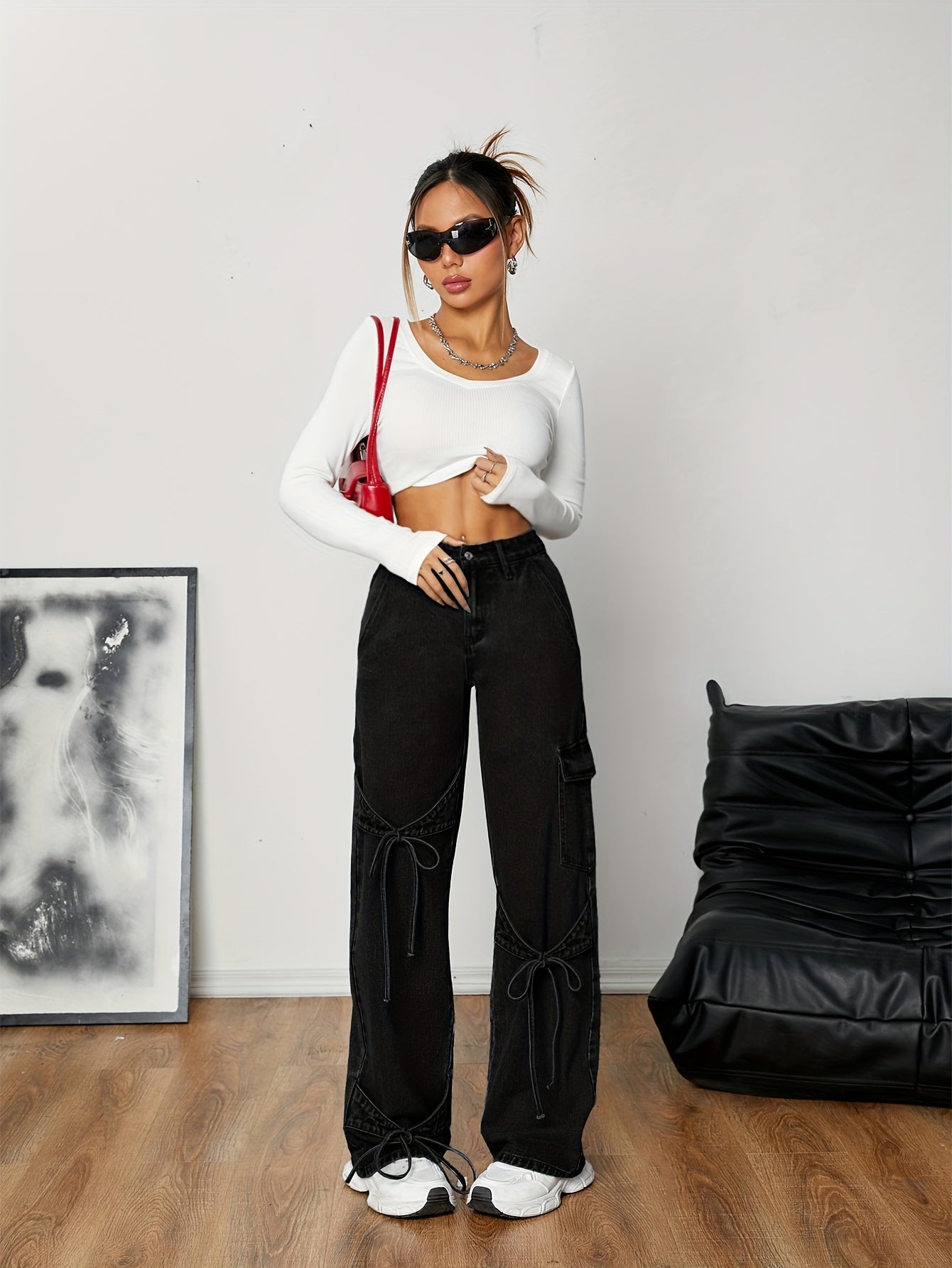 Schwarze Frachtjeans Für Frauen Mit Weitbein-Passform Aus Langlebiger Rayon-Baumwollmischung-1